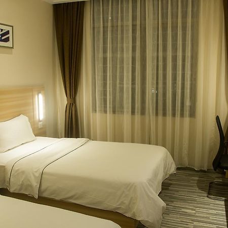 Denise Hotel Apartment Guangzhou Room photo